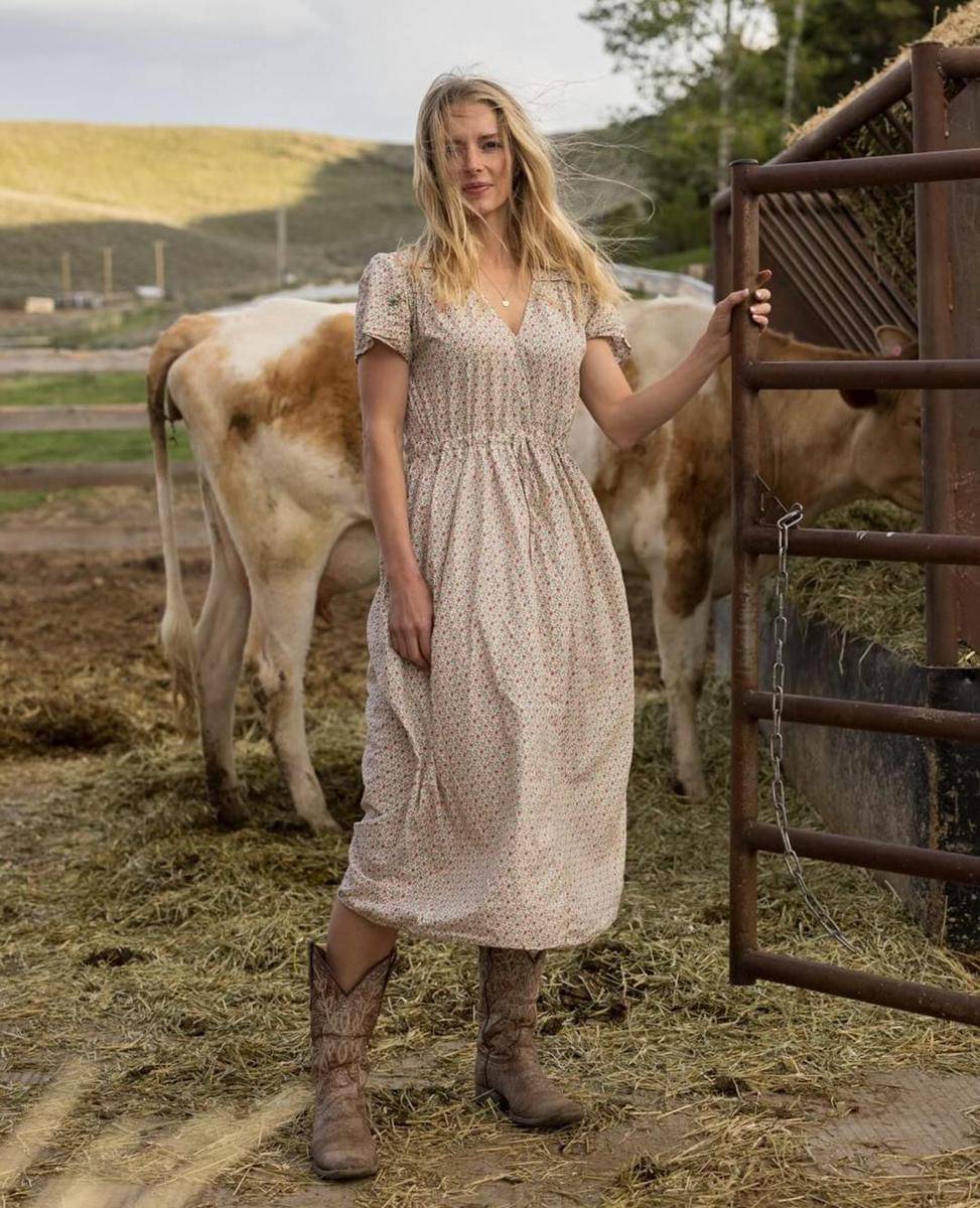 Instagram.com/ballerinafarm